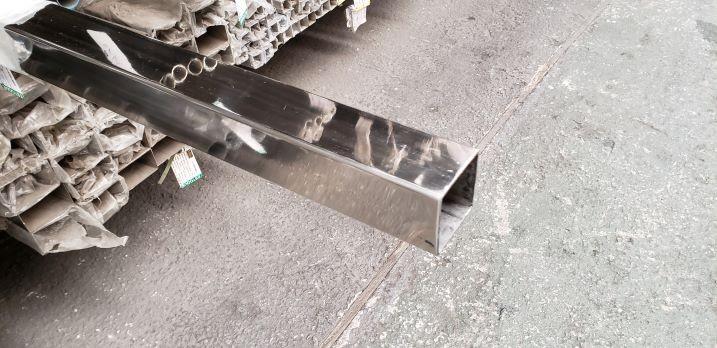 Tubo de aço inox quadrado Tubo de aço inox quadrado