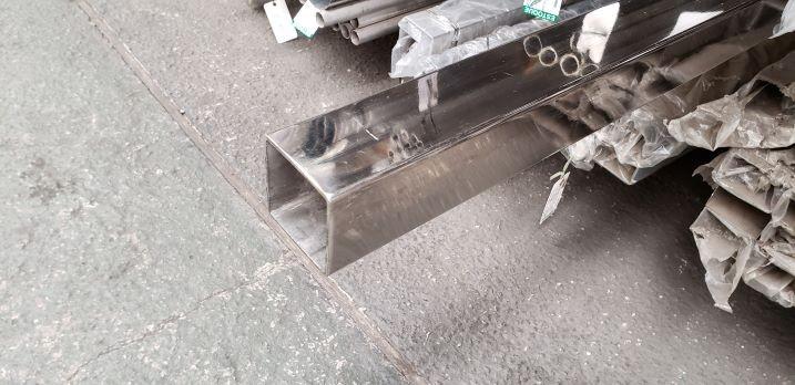 Tubo de aço inox quadrado Tubo de aço inox quadrado